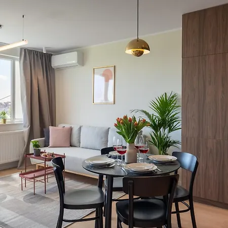 Luxury With Amazing Terrace Boekarest