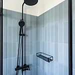 Luxury With Amazing Terrace Апартаменти
