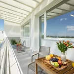 Luxury With Amazing Terrace Апартаменти Бухарест