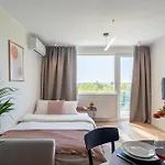 Luxury With Amazing Terrace Апартаменти Бухарест