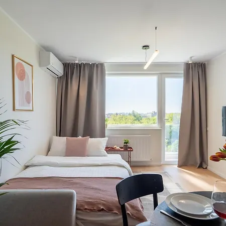 Luxury With Amazing Terrace Daire Bükreş